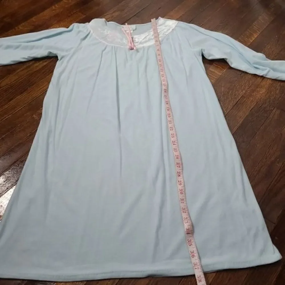 Vintage  Soft Cozy Blue Long Sleeve Night Gown House Dress Grannycore